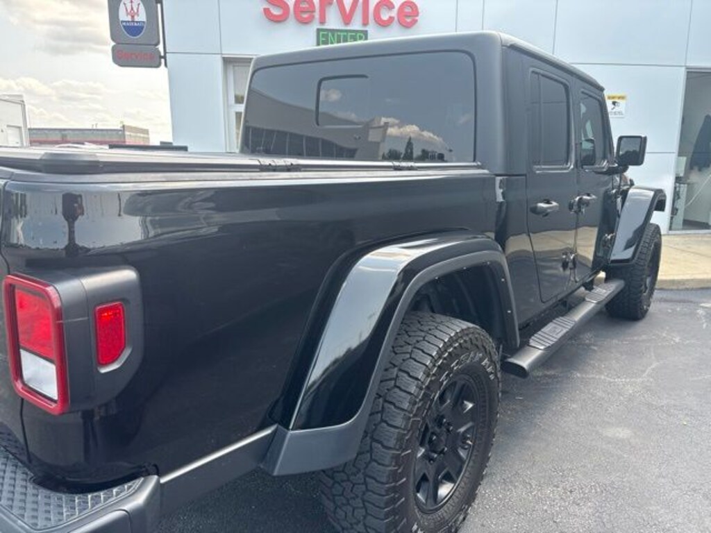 Used 2023 Jeep Gladiator Mojave Truck Crew Cab