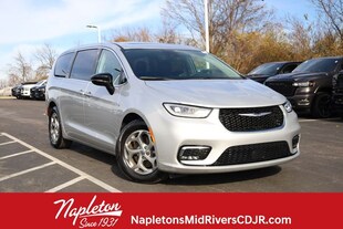 2024 Chrysler Pacifica Limited Van Passenger Van