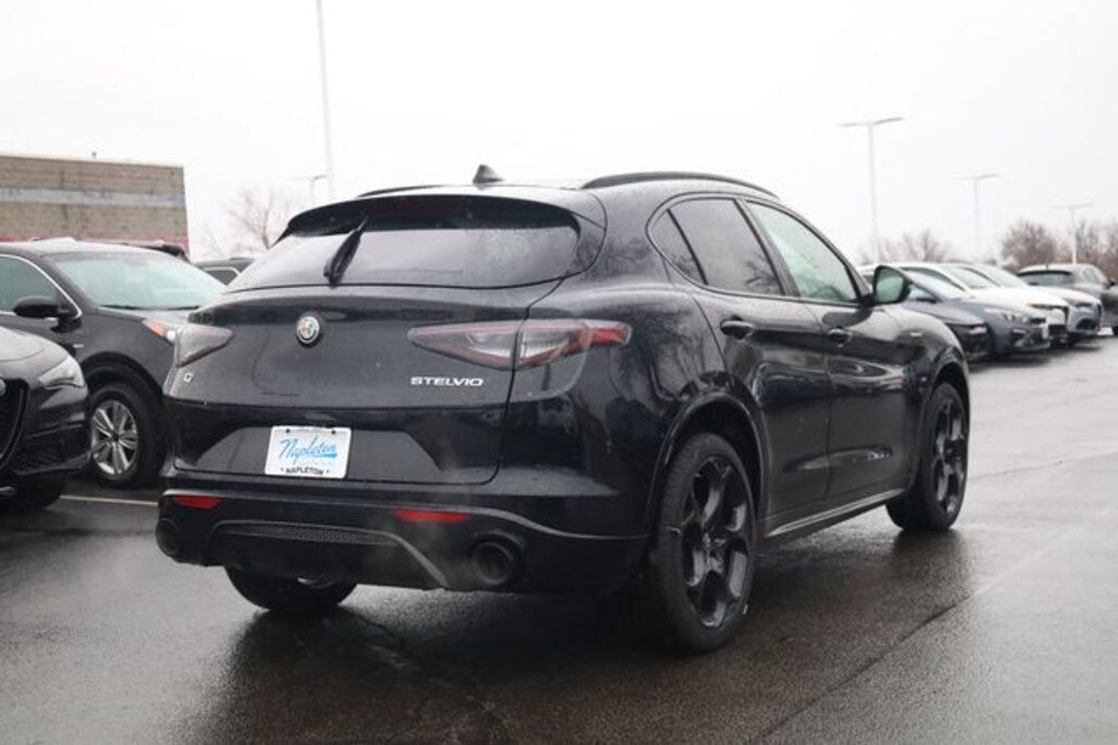 New 2025 Alfa Romeo Stelvio AWD Sport Utility