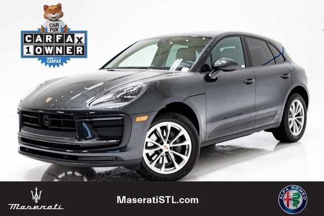 2024 Porsche Macan -'s photo