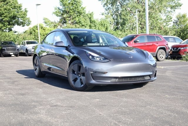 Used 2022 Tesla Model 3 Long Range with VIN 5YJ3E1EB8NF315040 for sale in St. Peters, MO