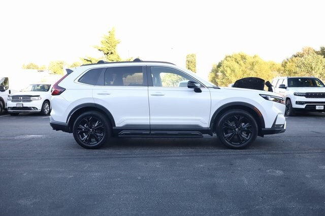 2025 Honda CR-V Hybrid Sport Touring photo 2