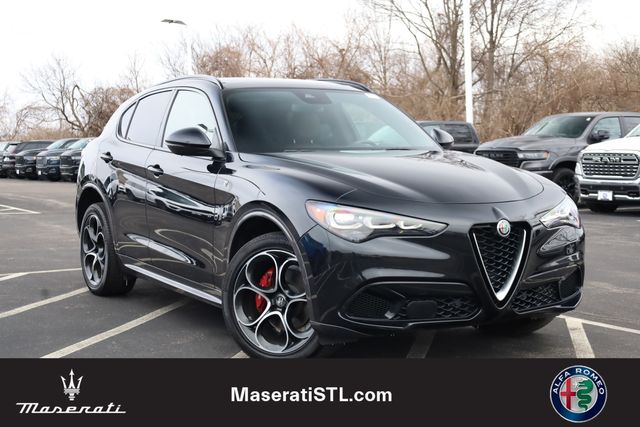 2024 Alfa Romeo Stelvio Ti's photo