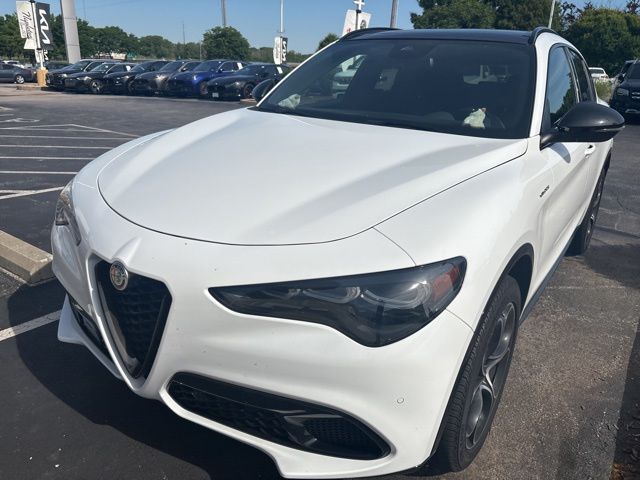 2024 Alfa Romeo Stelvio Veloce AWD's photo