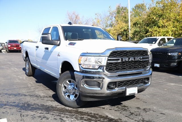 2024 Ram 2500 Tradesman photo 2
