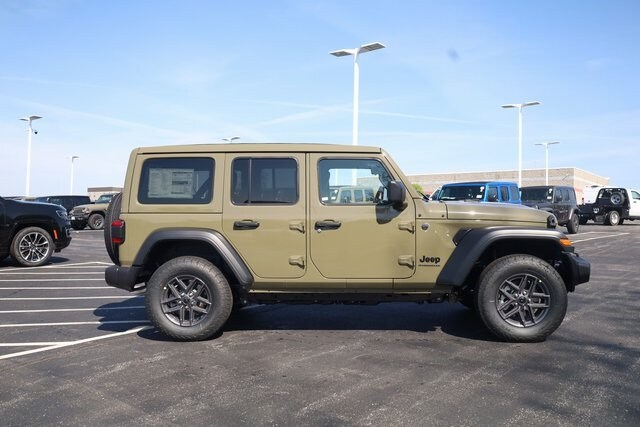 2025 Jeep Wrangler Sport S photo 4