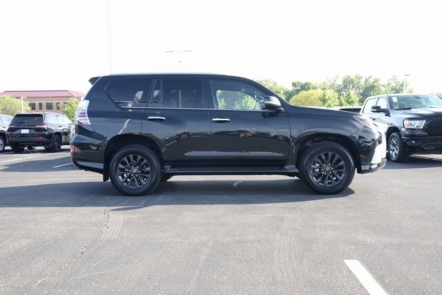 2023 Lexus GX 460 photo 4