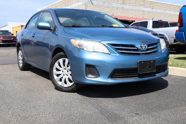 Used 2013 Toyota Corolla L with VIN 5YFBU4EE0DP204432 for sale in Saint Peters, MO