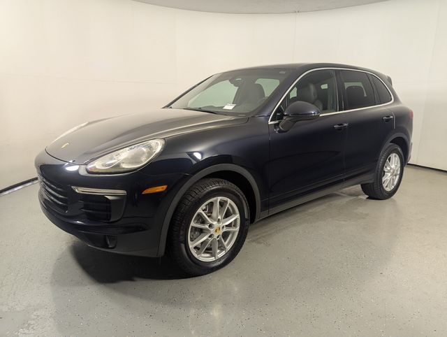 2018 Porsche Cayenne Base photo 3