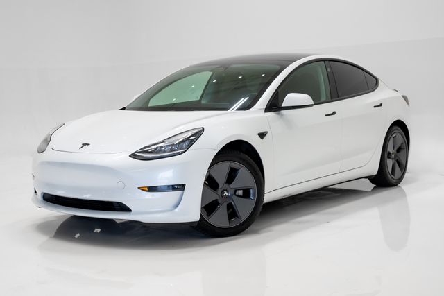 2022 Tesla Model 3 Long Range Dual Motor All-Wheel Drive's photo