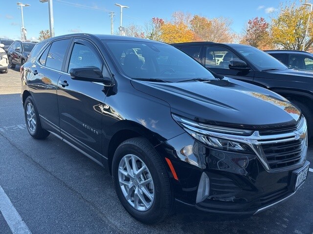 2022 Chevrolet Equinox photo 2