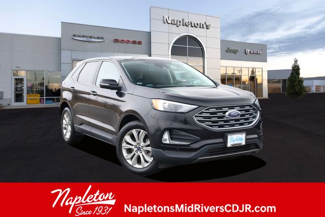 2022 Ford Edge Titanium's photo