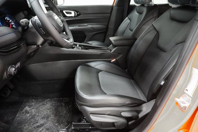 2026 Jeep Compass Latitude Altitude - Photo 11