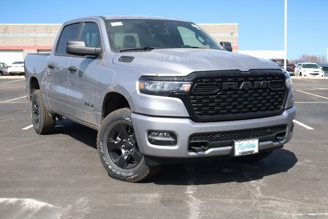 2025 Ram 1500 Tradesman photo 2