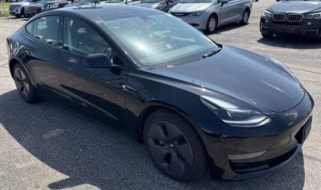 Used 2022 Tesla Model 3 Long Range with VIN 5YJ3E1EBXNF323009 for sale in St. Peters, MO