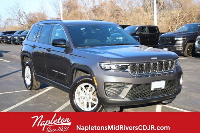 2025 Jeep Grand Cherokee Laredo's photo