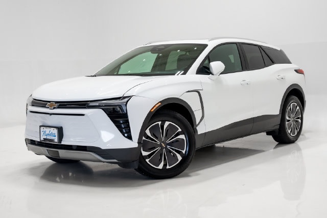 Used 2024 Chevrolet Blazer EV LT with VIN 3GNKDBRJ0RS201558 for sale in St. Peters, MO