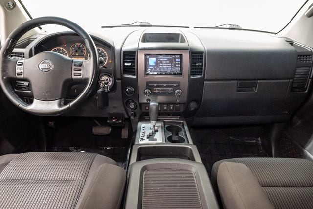 2012 Nissan Titan SV - Photo 22