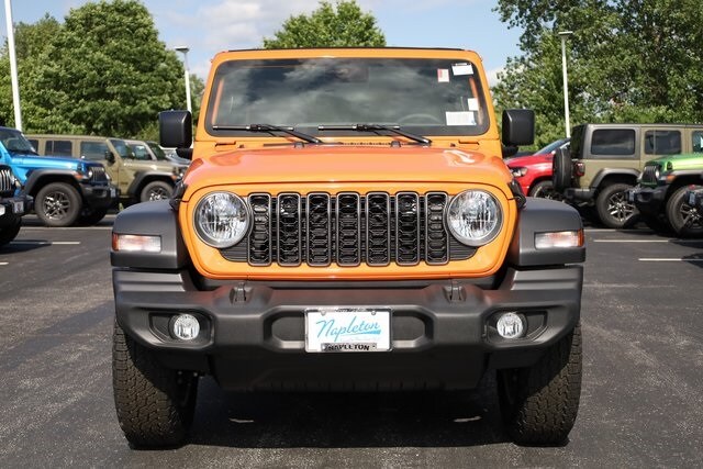 2025 Jeep Wrangler Sport S photo 3