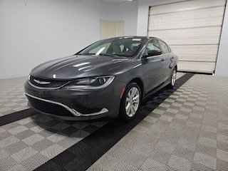2016 Chrysler 200 Limited Sedan
