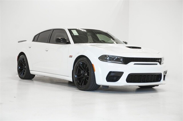 2023 Dodge Charger R/T Scat Pack Widebody photo 3