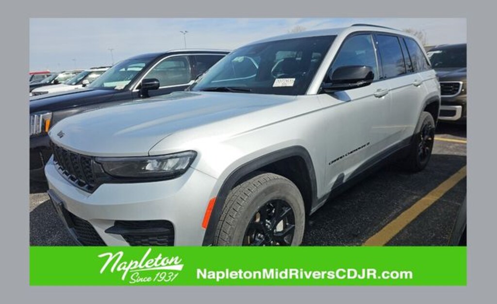 Used 2025 Jeep Grand Cherokee Laredo SUV