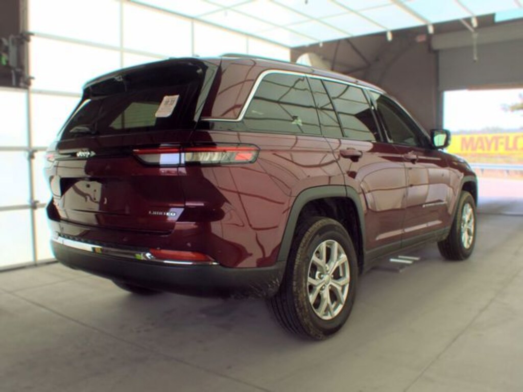 Used 2024 Jeep Grand Cherokee Limited SUV