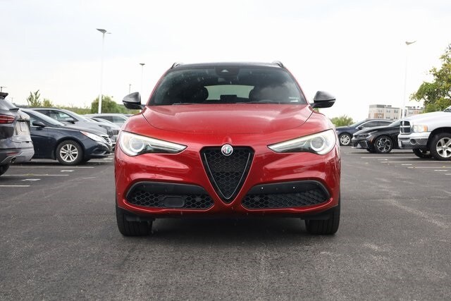 2019 Alfa Romeo Stelvio Ti photo 3