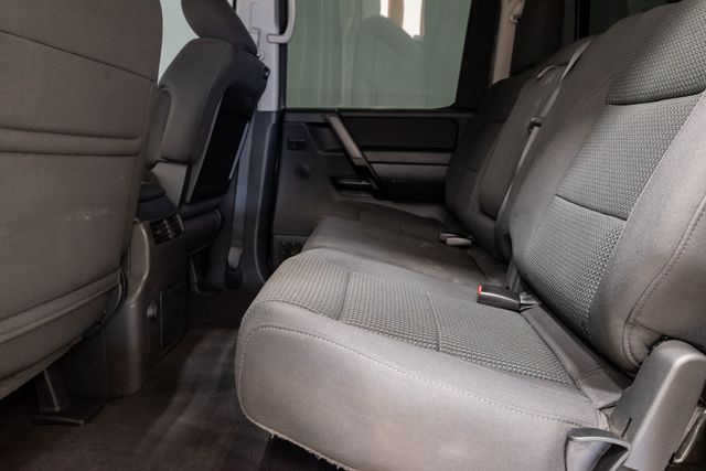 2012 Nissan Titan SV - Photo 21