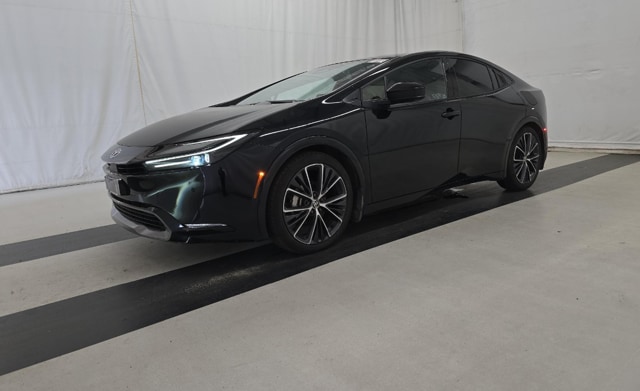 2025 Toyota Prius Limited FWD's photo