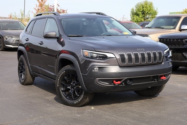 Used 2021 Jeep Cherokee Trailhawk with VIN 1C4PJMBX3MD253258 for sale in Saint Peters, MO