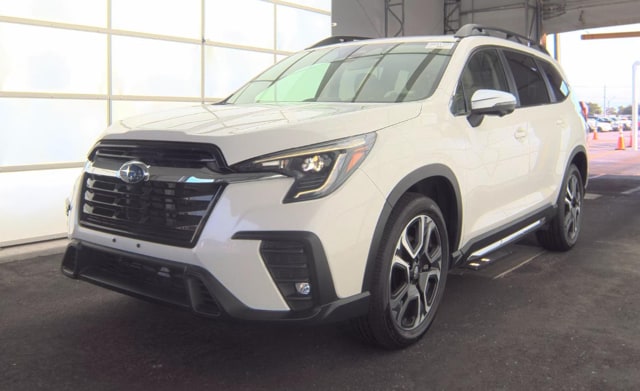 2023 Subaru Ascent Limited 7 Passenger's photo