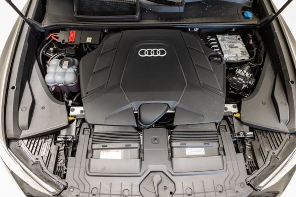 Used 2025 Audi Q8 55 Premium SUV