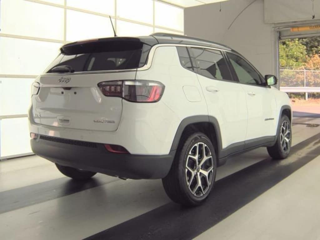 Used 2025 Jeep Compass Limited SUV
