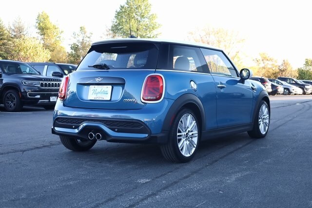 2022 Mini Cooper 2 Door Hardtop S photo 3