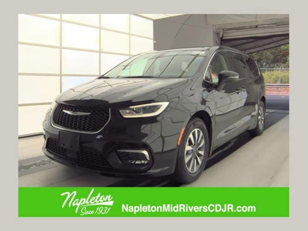 Used 2023 Chrysler Pacifica Plug-In Hybrid Touring L Van Passenger Van