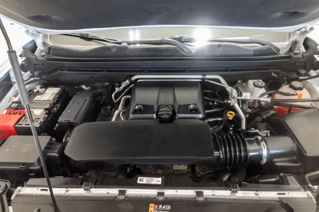 Used 2024 GMC Canyon Denali Truck Crew Cab