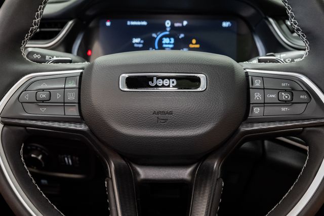 2025 Jeep Grand Cherokee Laredo - Photo 11