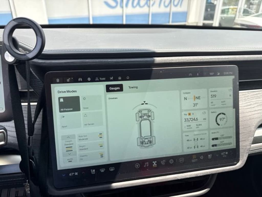 Used 2025 Rivian R1S SUV