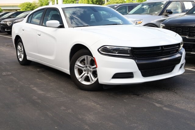2022 Dodge Charger SXT photo 2