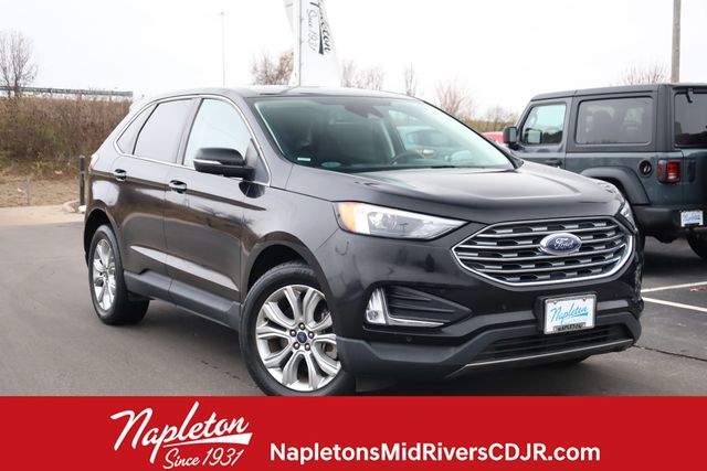 2022 Ford Edge Titanium's photo