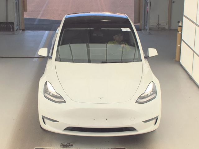 Used 2020 Tesla Model Y Long Range with VIN 5YJYGDEE7LF045744 for sale in St. Peters, MO