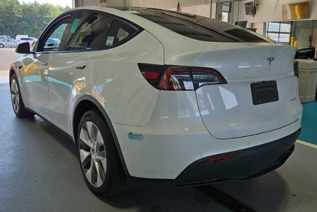 Used 2020 Tesla Model Y Long Range with VIN 5YJYGDEE9LF006816 for sale in Saint Peters, MO