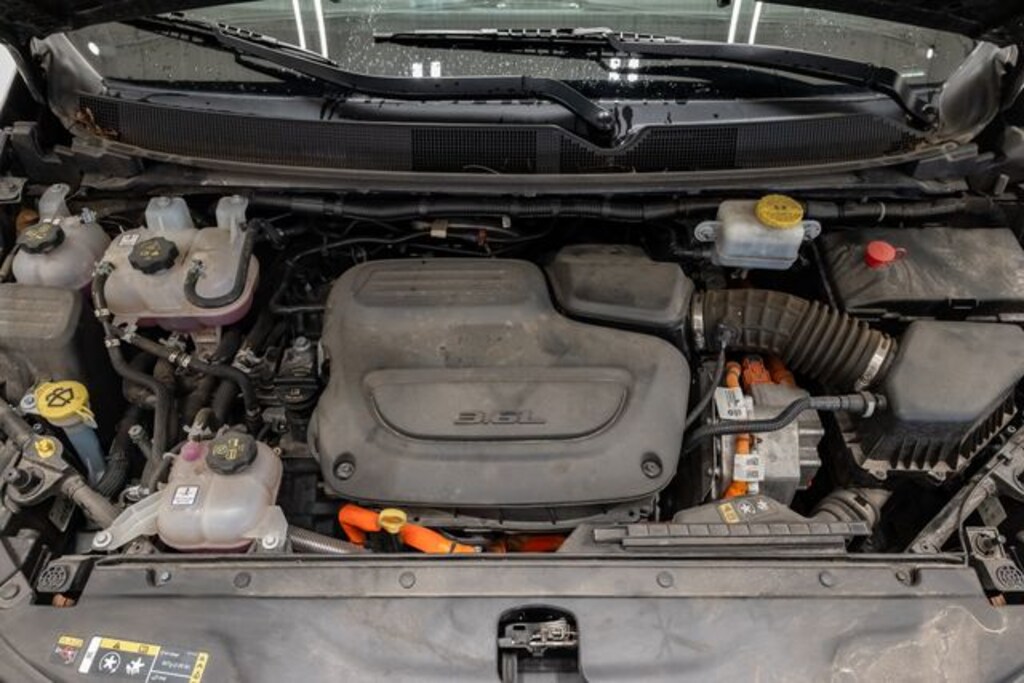 Used 2024 Chrysler Pacifica Plug-In Hybrid Select Van Passenger Van
