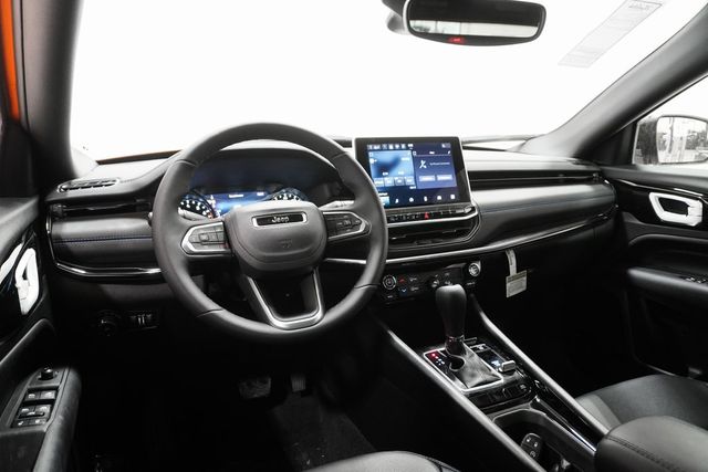 2026 Jeep Compass Latitude Altitude - Photo 17