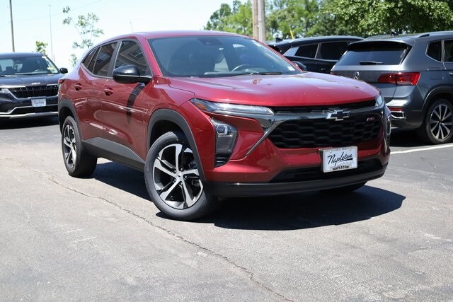 2024 Chevrolet Trax photo 2