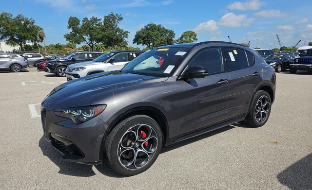 2024 Alfa Romeo Stelvio Veloce AWD's photo