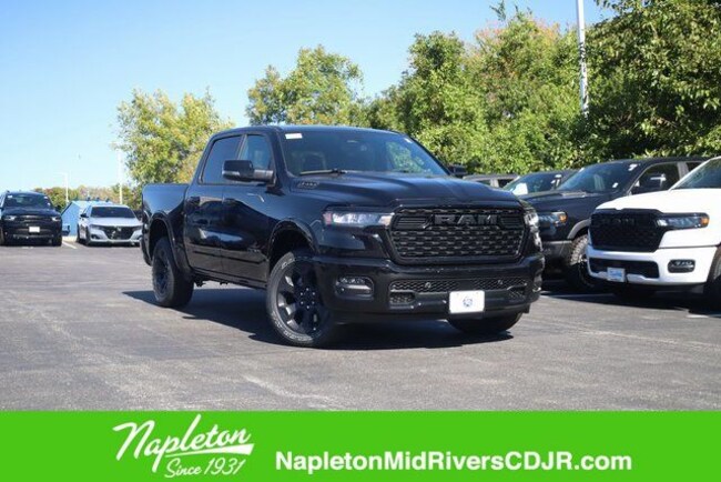 2026 Ram 1500 BIG HORN CREW CAB 4X4 5'7 BOX Pickup