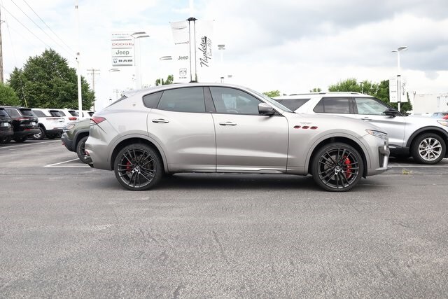 2022 Maserati Levante Trofeo photo 4