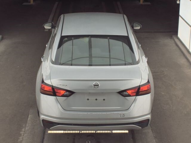 2021 Nissan Altima 2.5 S photo 3